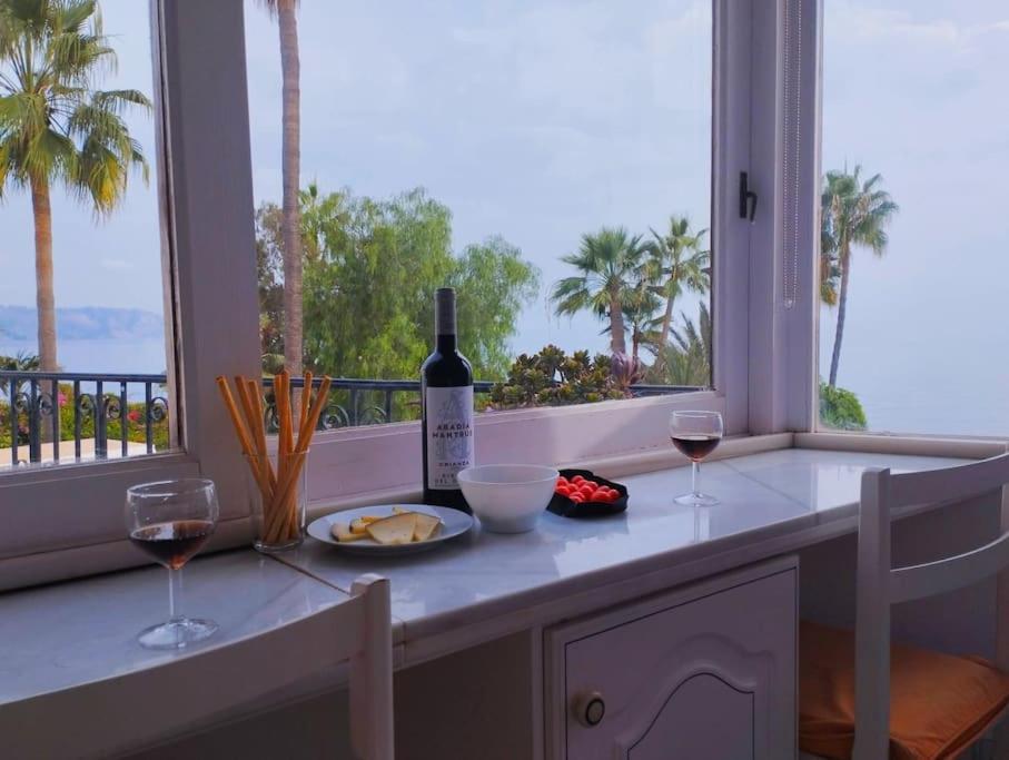 Beautiful 2 Bedroom In Calle Carabeo, Nerja Dış mekan fotoğraf
