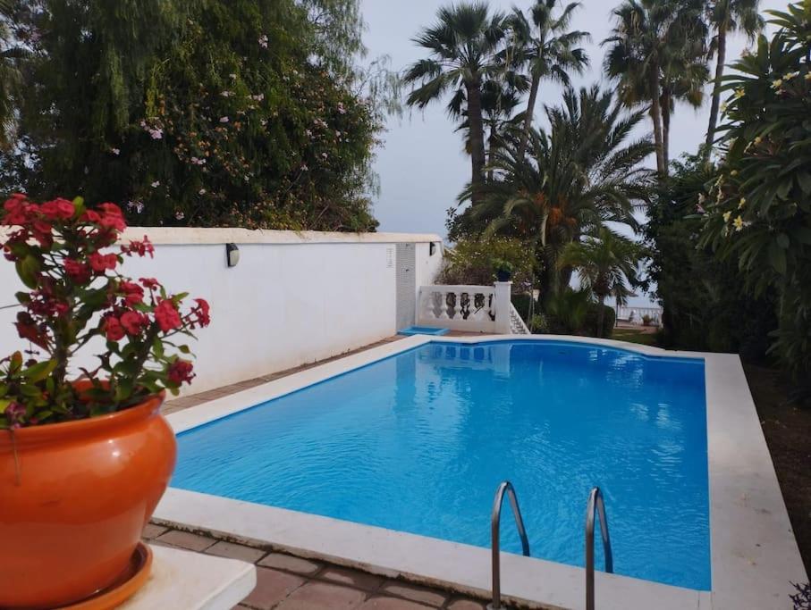 Beautiful 2 Bedroom In Calle Carabeo, Nerja Dış mekan fotoğraf