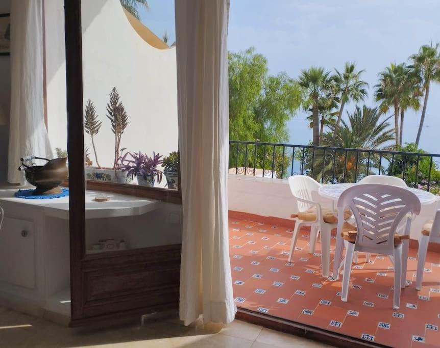 Beautiful 2 Bedroom In Calle Carabeo, Nerja Dış mekan fotoğraf