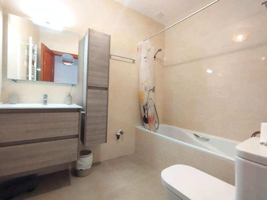 Beautiful 2 Bedroom In Calle Carabeo, Nerja Dış mekan fotoğraf