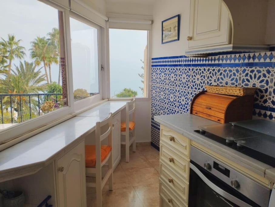 Beautiful 2 Bedroom In Calle Carabeo, Nerja Dış mekan fotoğraf